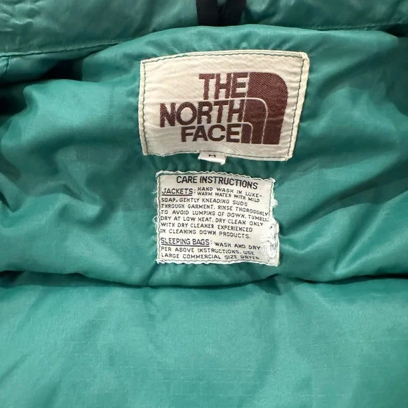 Vintage The North Face men’s down vest - Picture 4 of 7
